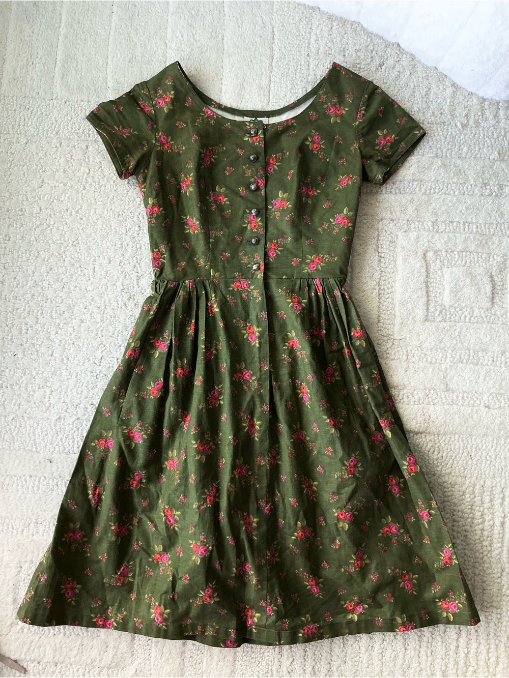 Vintage German Green Floral rose Button up front Dress 50s style